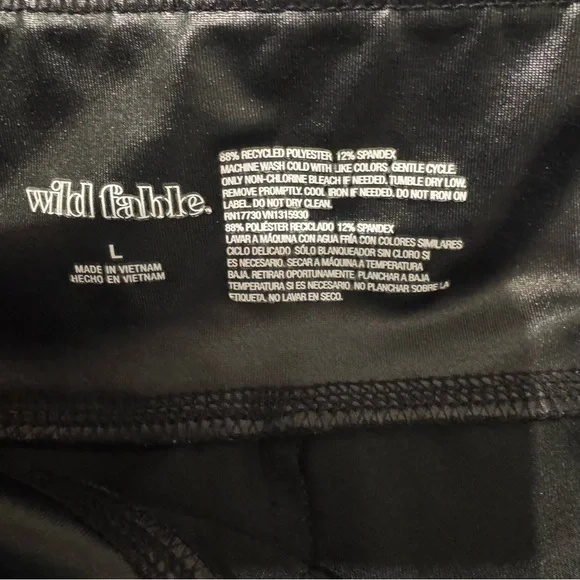 Wild Fable Shiny Black Leggings Women’s Large Leather-Look - Picture 3 of 4